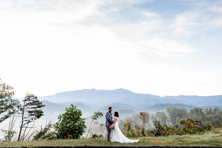 ff 592c9d3d845caa20e2e558a529053ee7 ff Gatlinburg.Wedding.STPhotography 4728 768x512